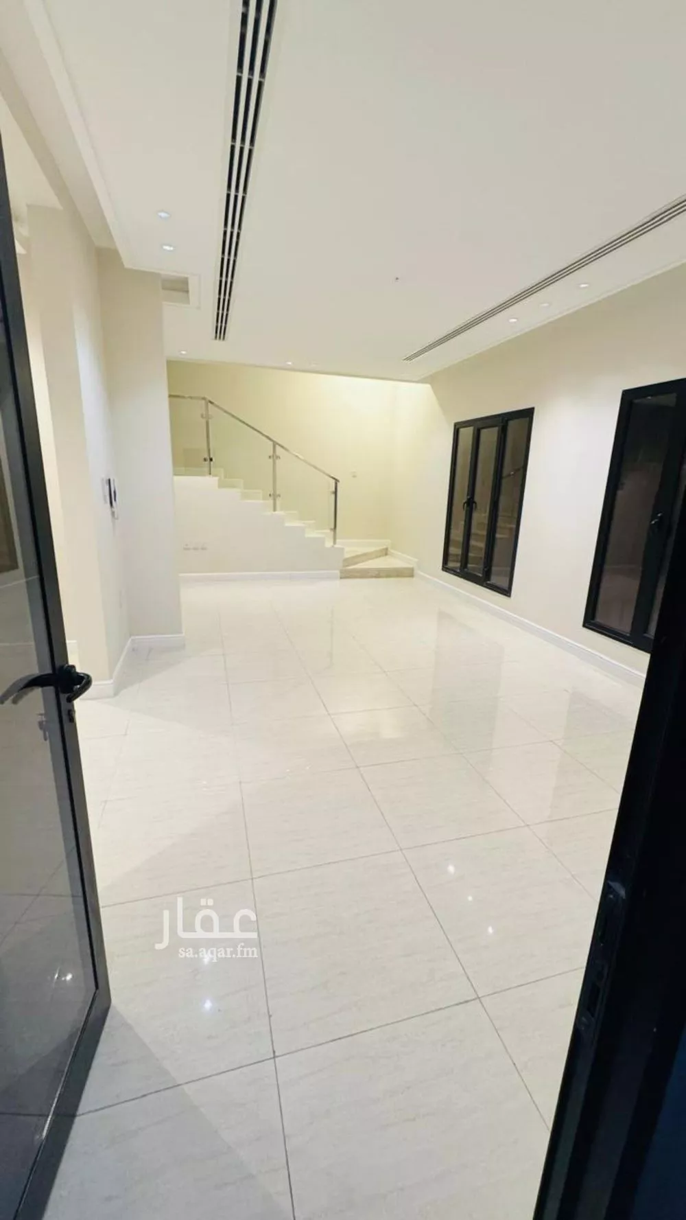 فيلا 5 غرف في الراكة الشمالية 7