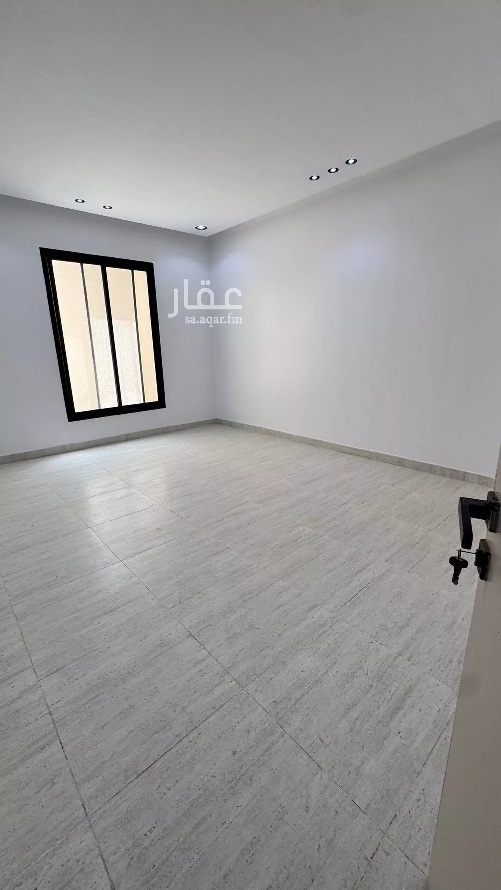 3 bedroom floor in As Suwaidi Al Gharabi 4