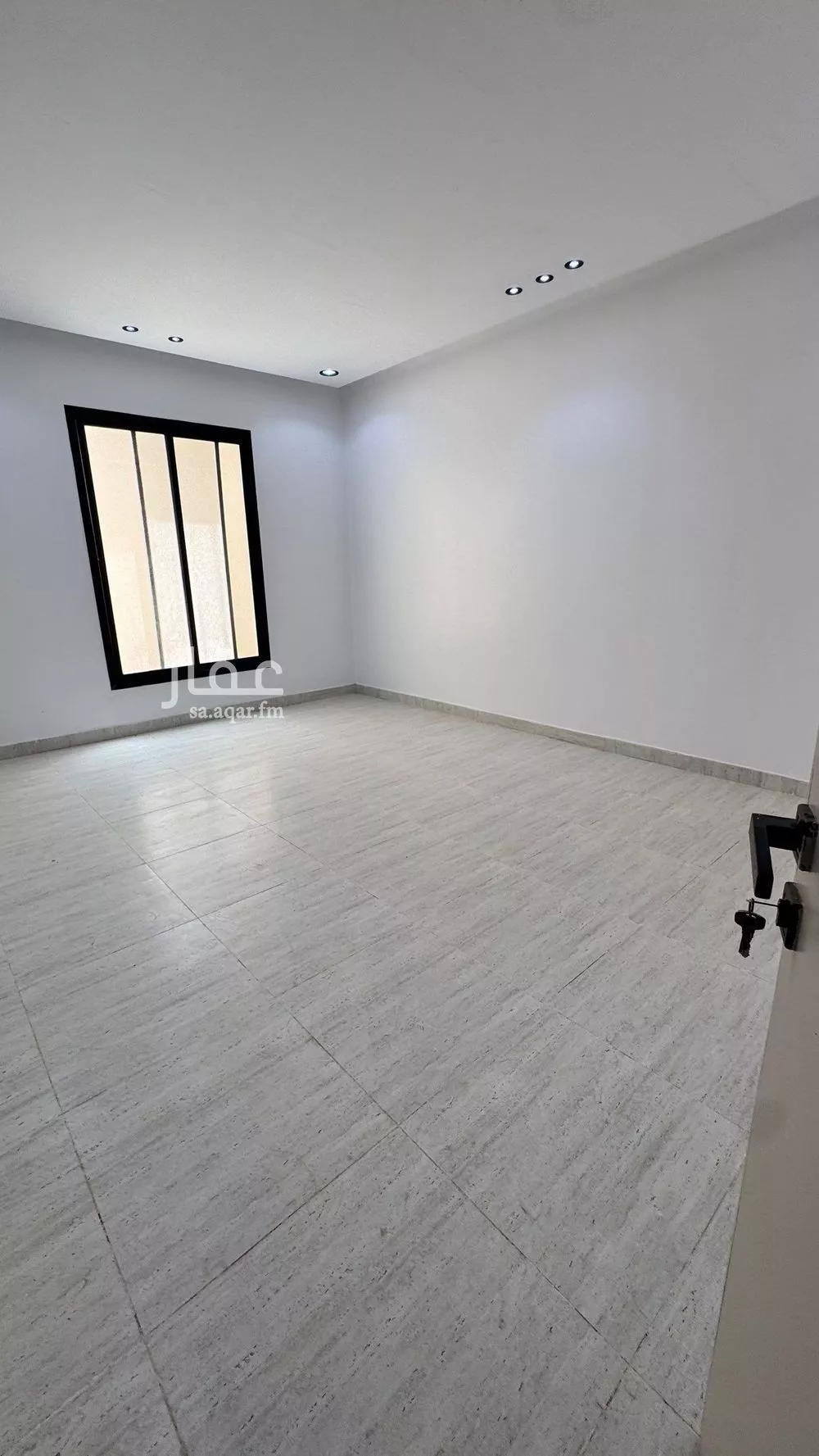 3 bedroom floor in As Suwaidi Al Gharabi 8