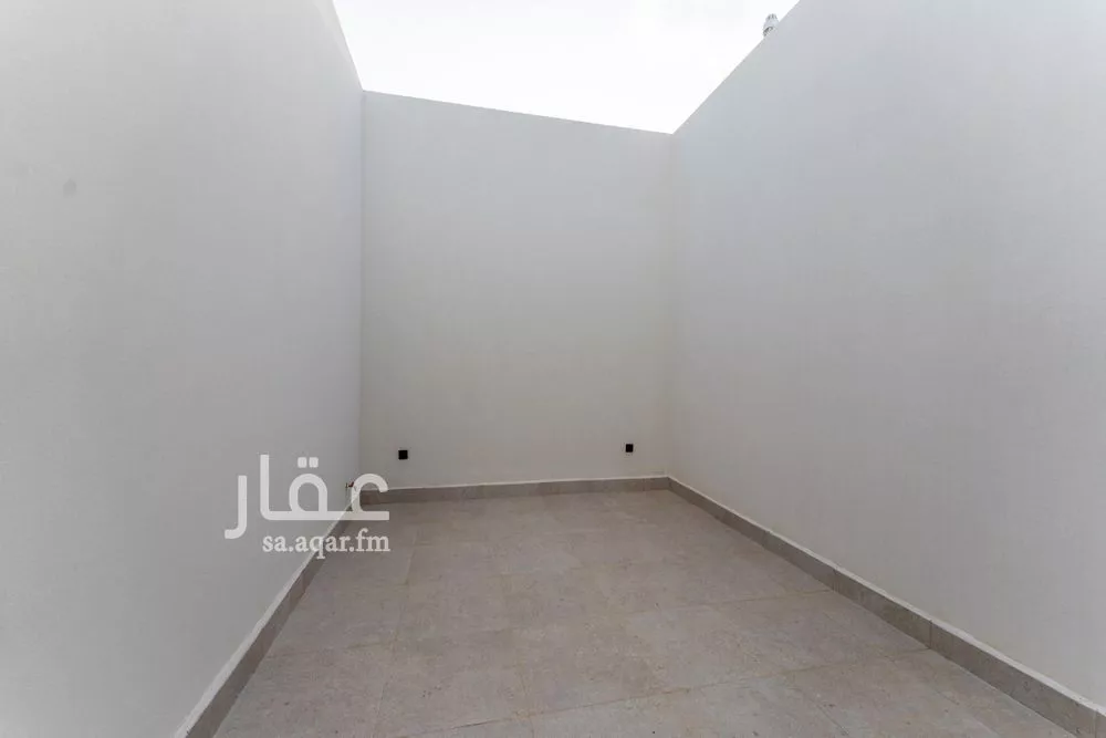 دور 3 غرف في العقيق 7