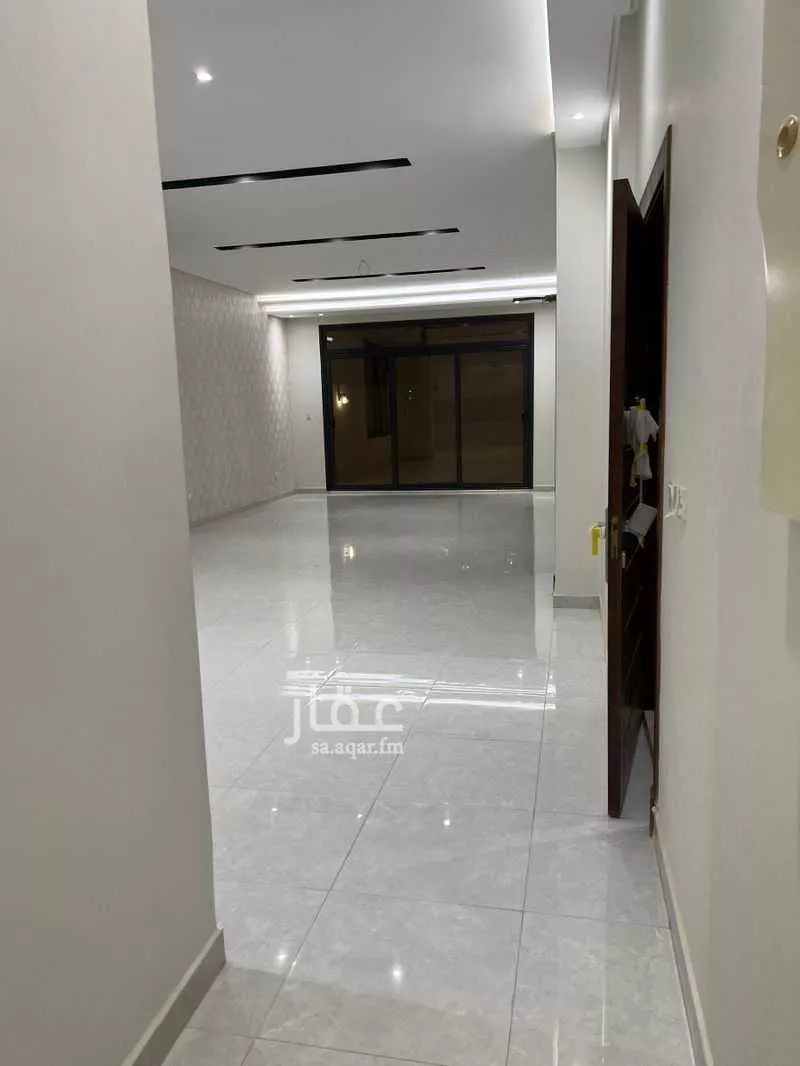 فيلا 5 غرف في المروة 8