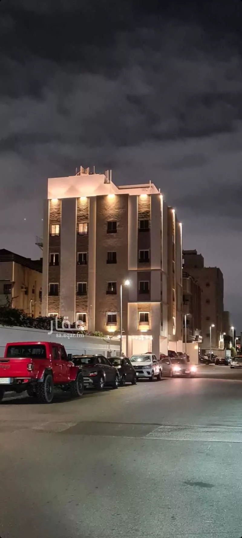 عمارة 402 م² في الفيصلية 5