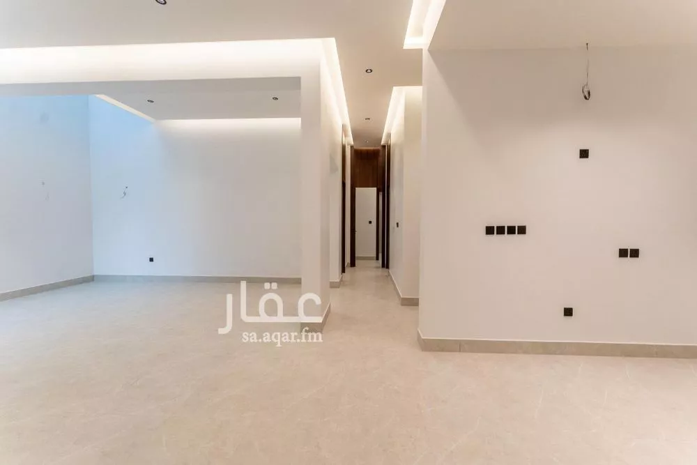 دور 3 غرف في العقيق 8