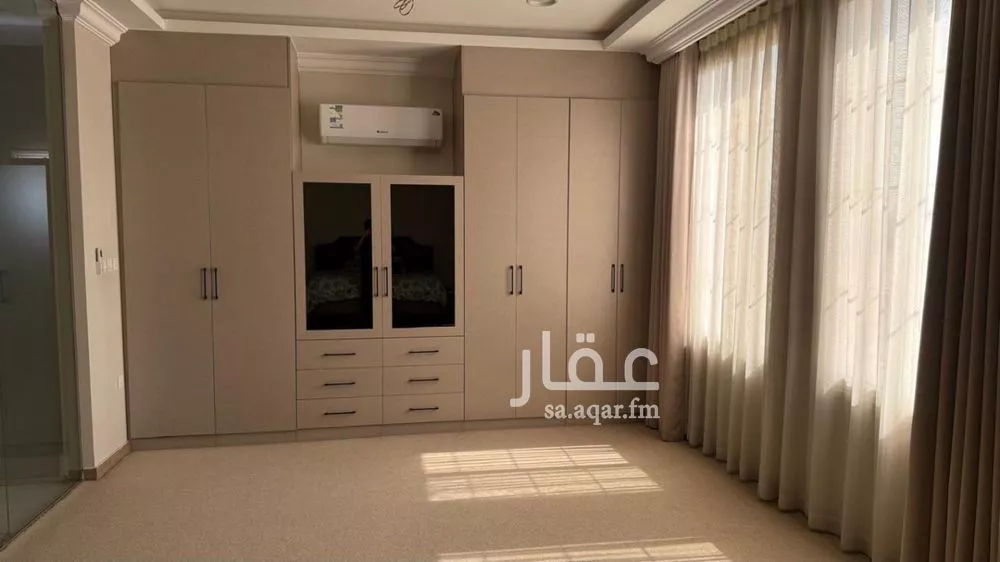 5 bedroom villa in Aramco 5