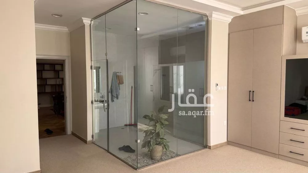 5 bedroom villa in Aramco 8