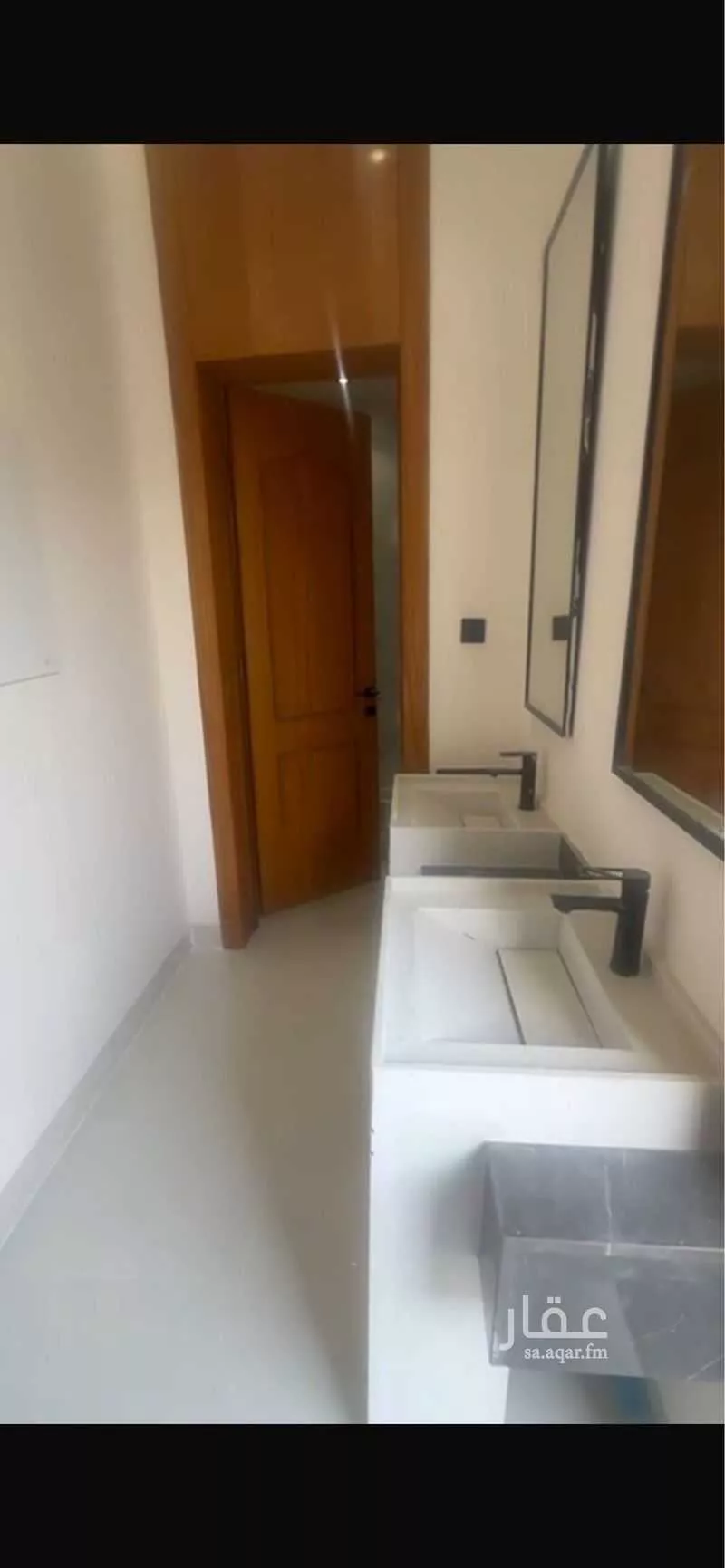 6 bedroom floor in Al Janadriyah 3