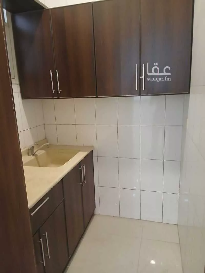 مكتب 2253 م² في المصانع 5