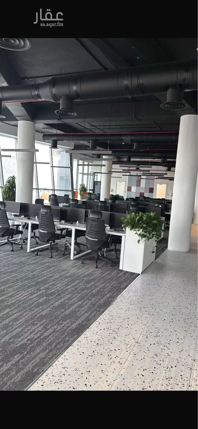 مكتب 700 م² في العليا 11