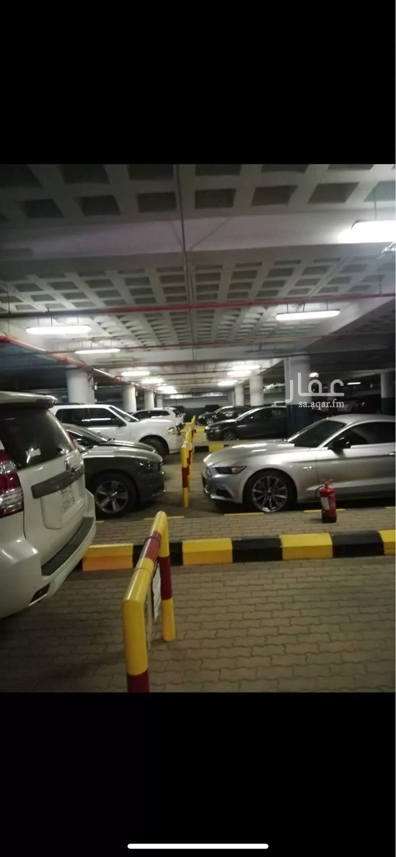 مكتب 700 م² في العليا 16