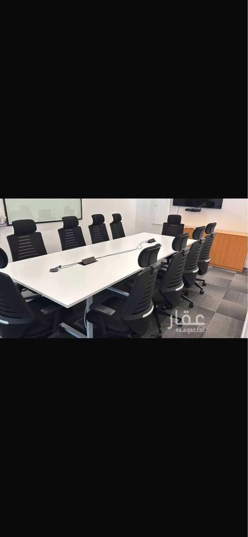 مكتب 700 م² في العليا 10