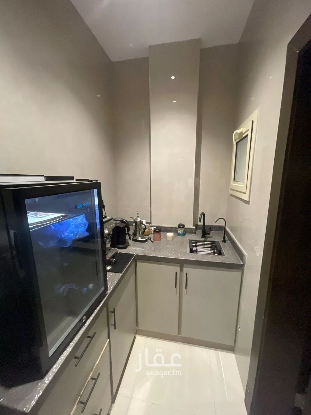 945 sqm office in Al Yasmin 8