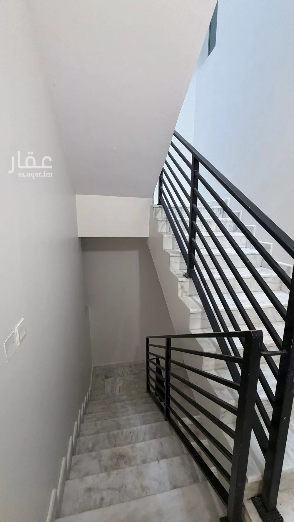 دور 4 غرف في النرجس 10