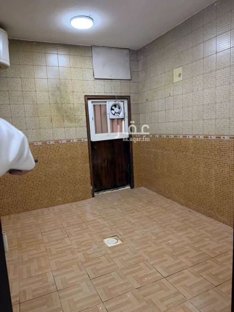 4 bedroom apartment in Dhahrat Laban 7