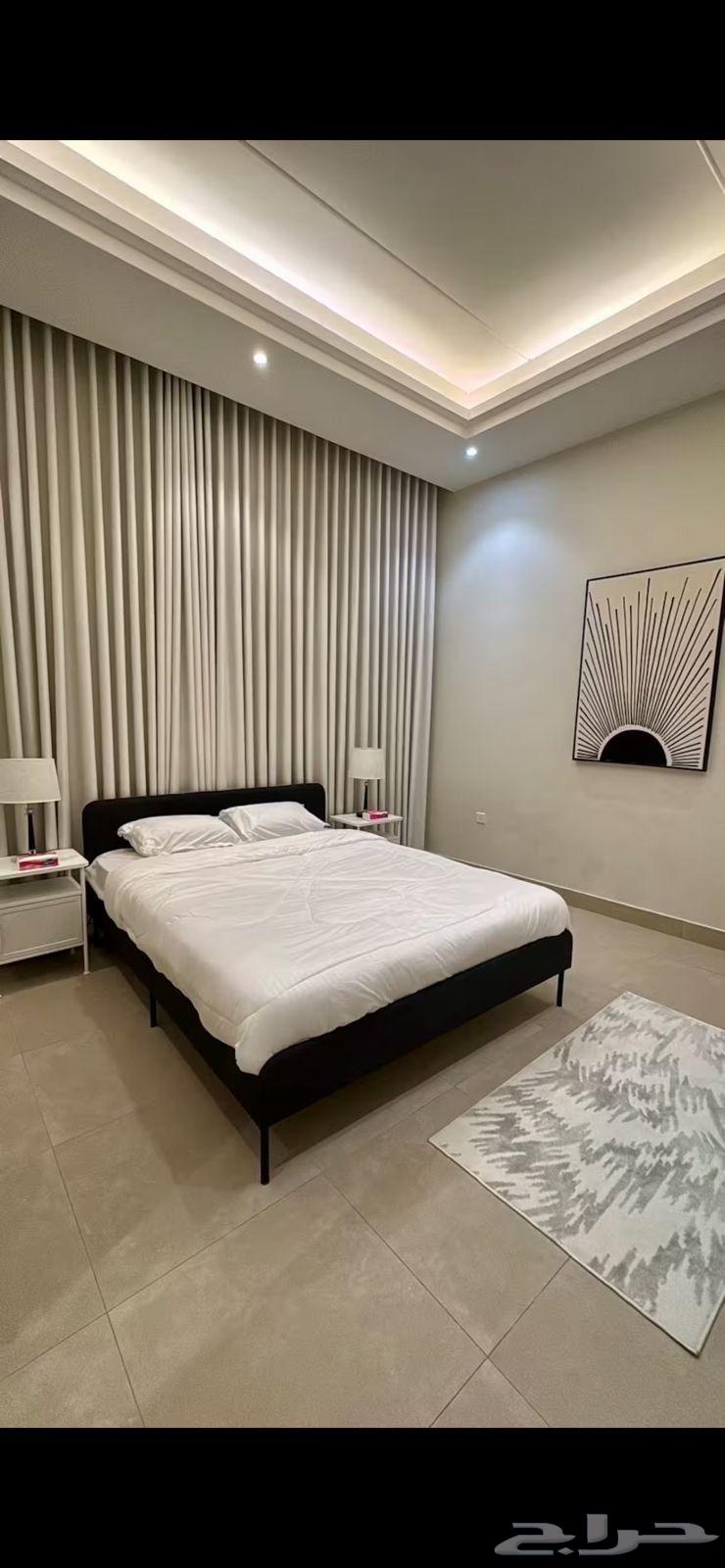 شقة 3 غرف في العقيق 4