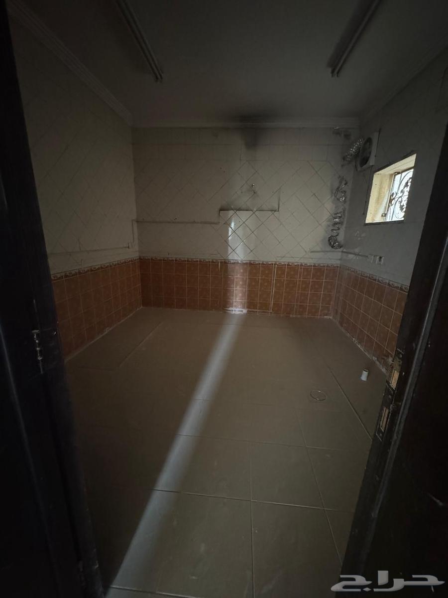 شقة 2 غرف في الملز 4