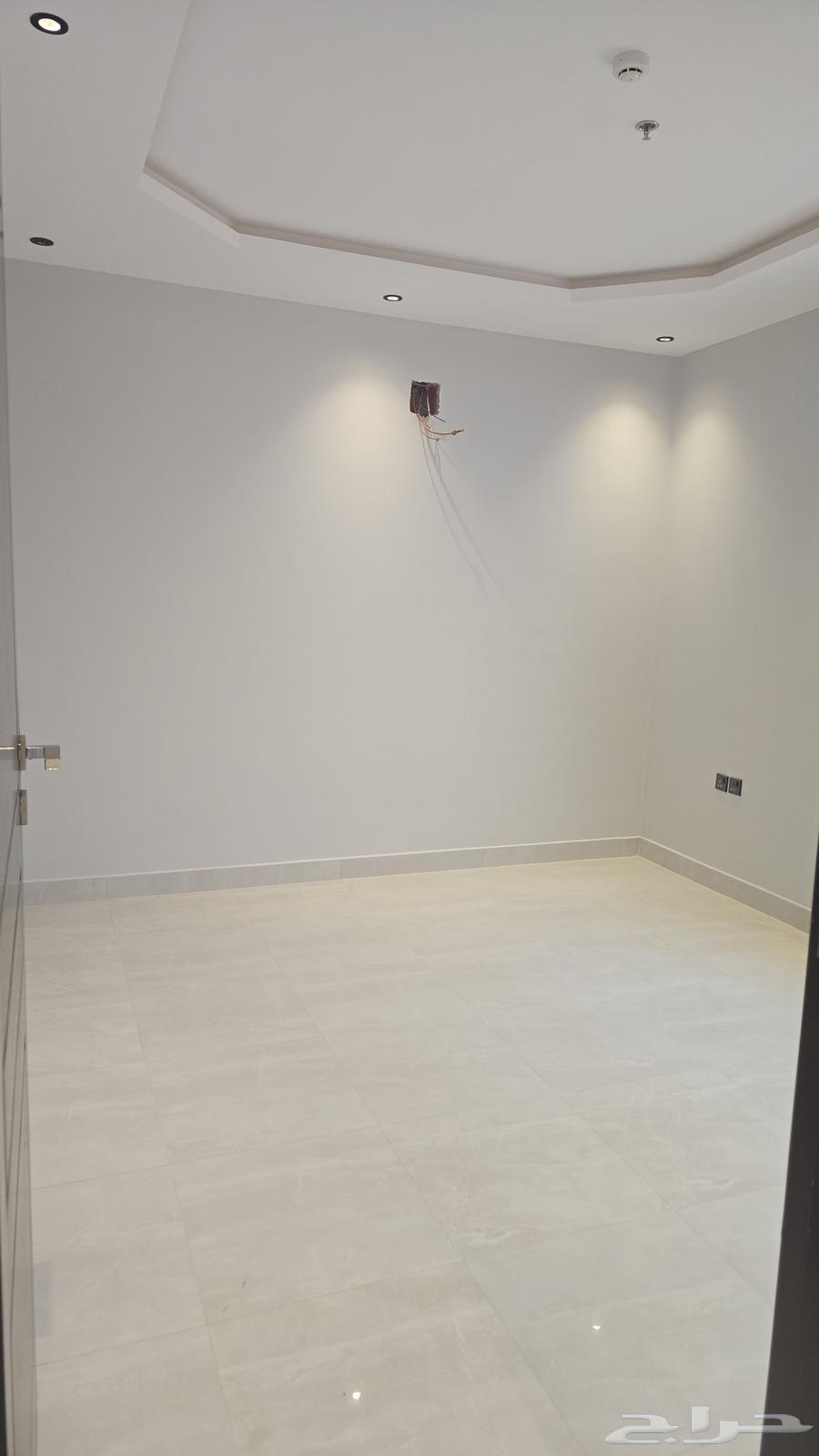 شقة 3 غرف في الرمال 6