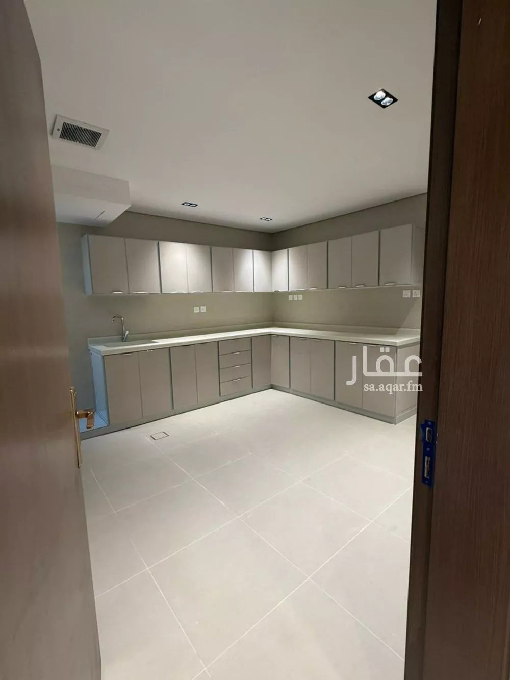 دور 4 غرف في الربوة 6