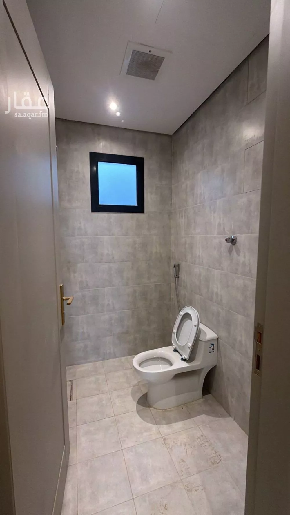 دور 4 غرف في العارض 12