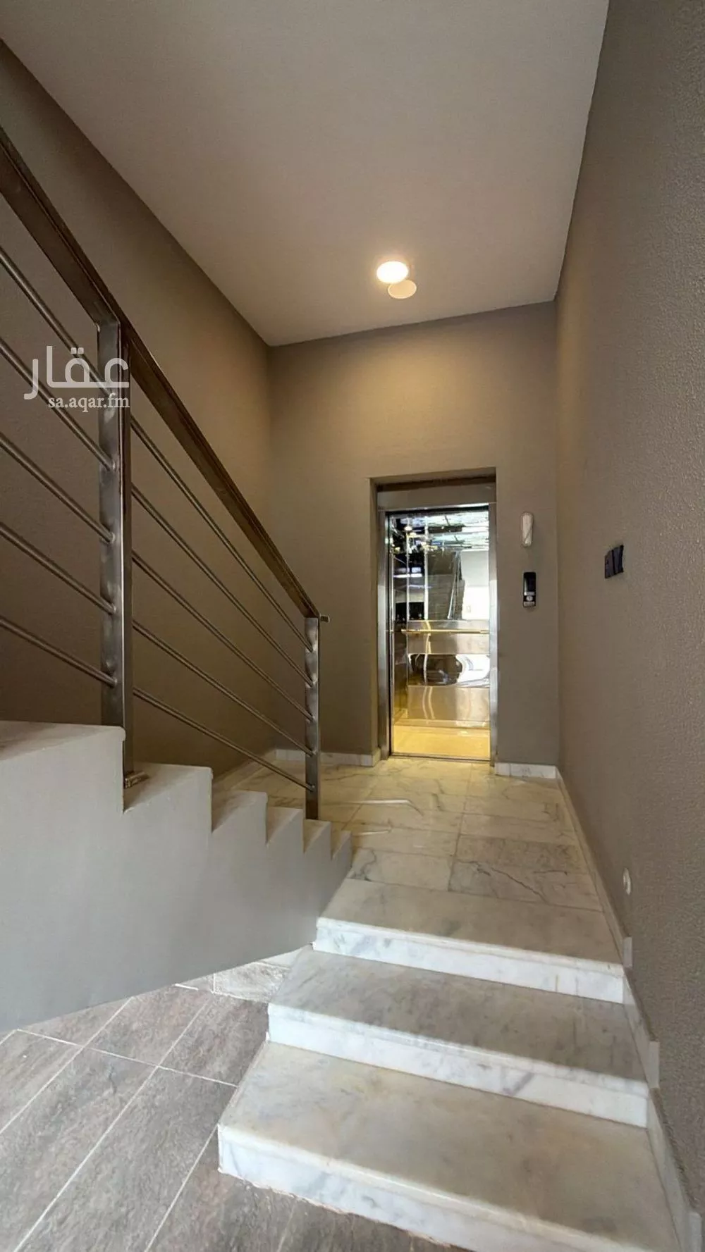 دور 4 غرف في العارض 4