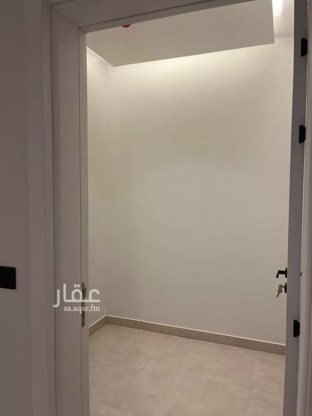 شقة 4 غرف في الرمال 8