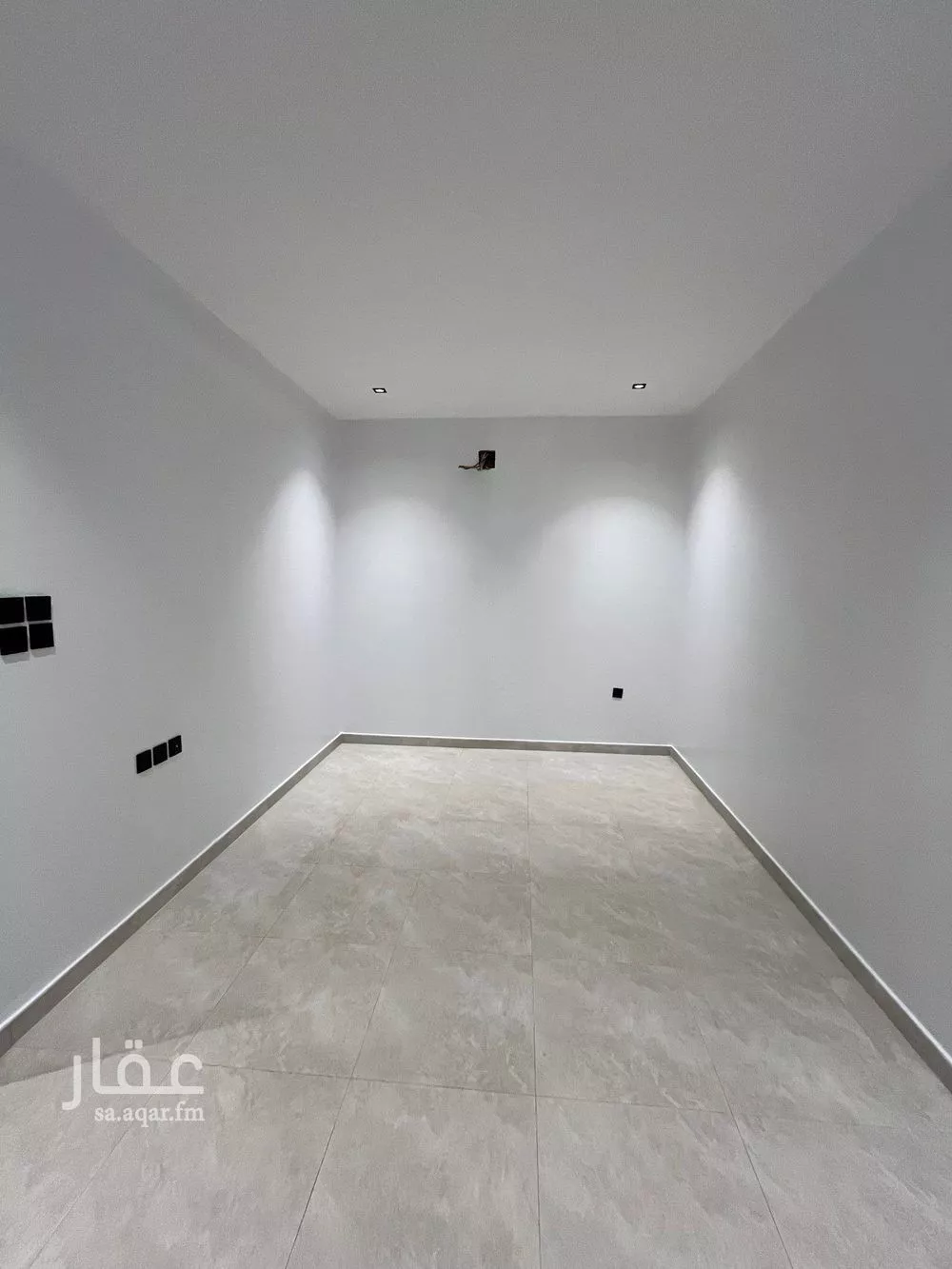 شقة 4 غرف في الرمال 6