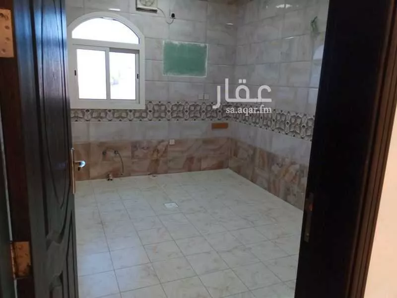 شقة 3 غرف في الزمرد 4