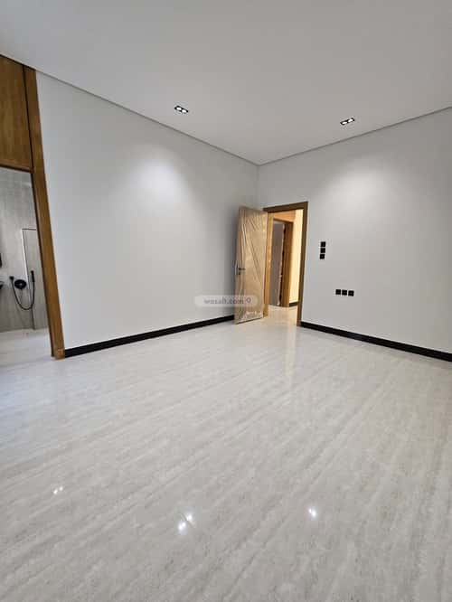 6 bedroom villa in Al Rimal 19