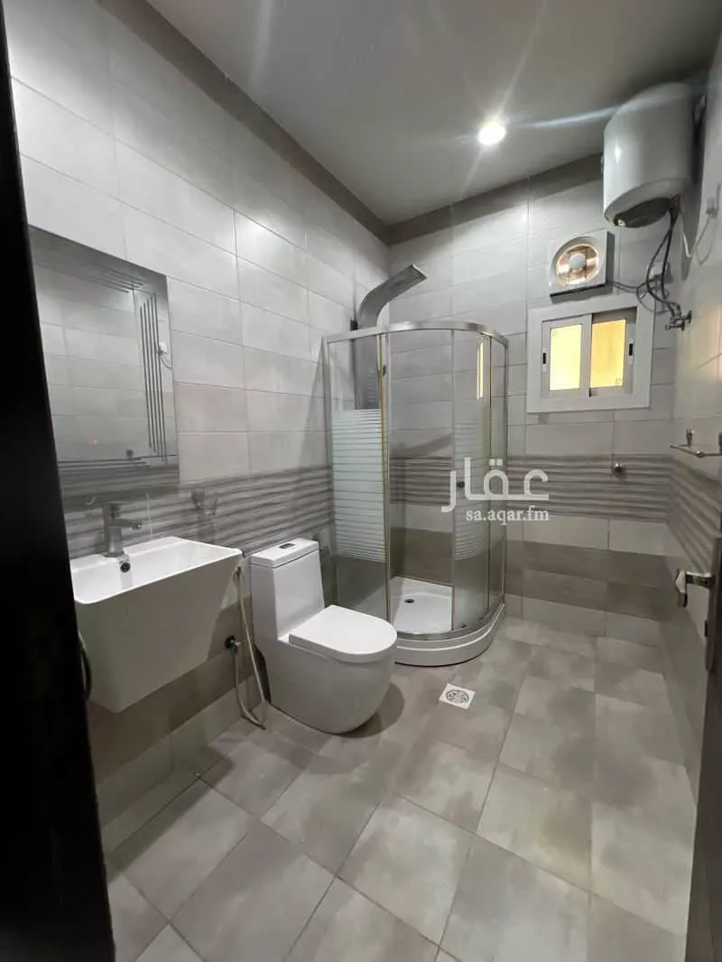 شقة 5 غرف في الريان 2