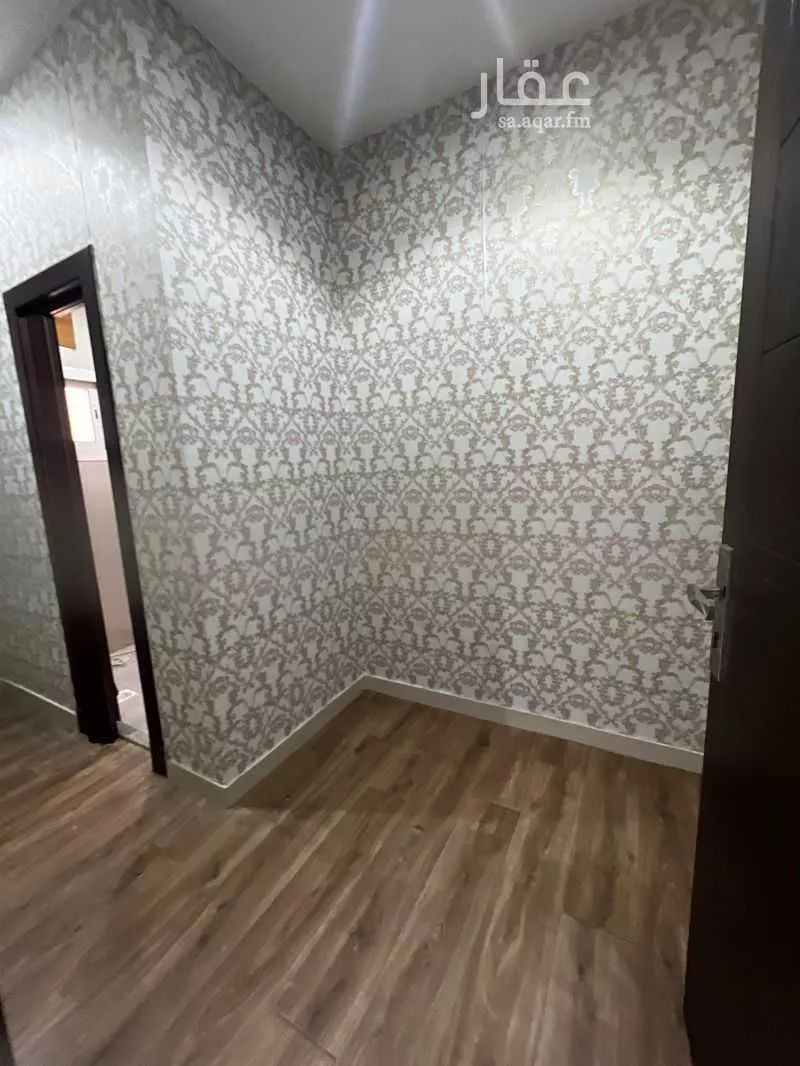 شقة 5 غرف في الريان 12