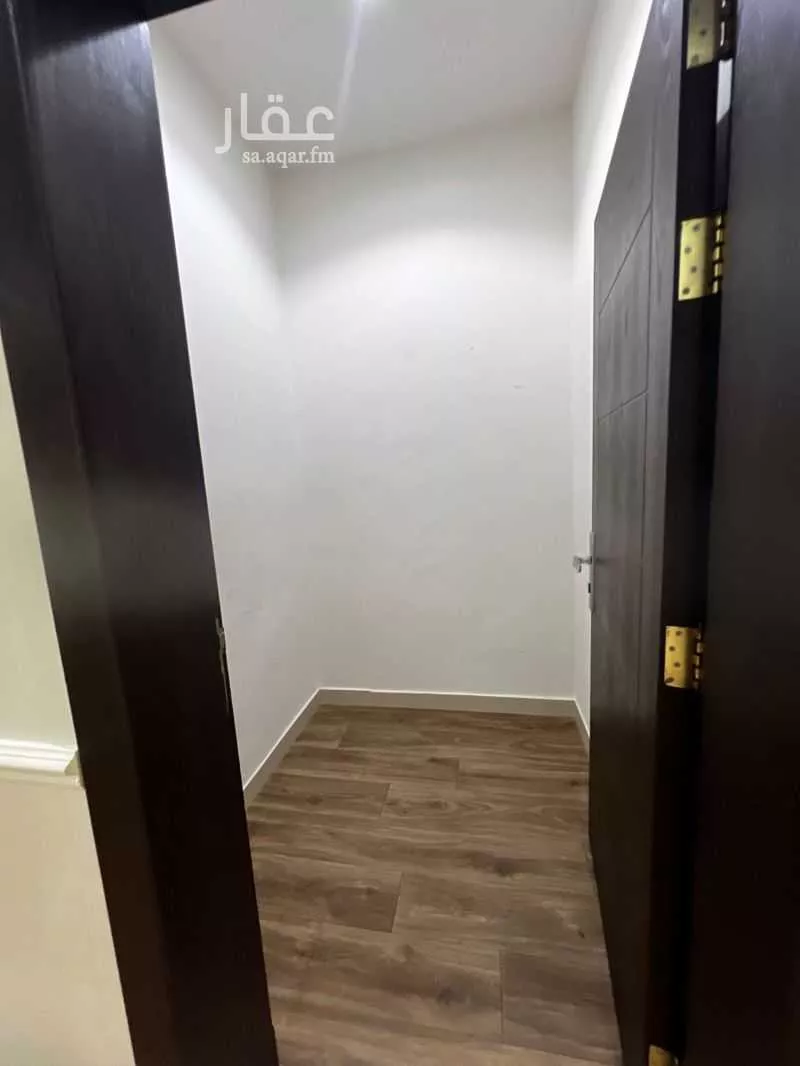 شقة 5 غرف في الريان 14