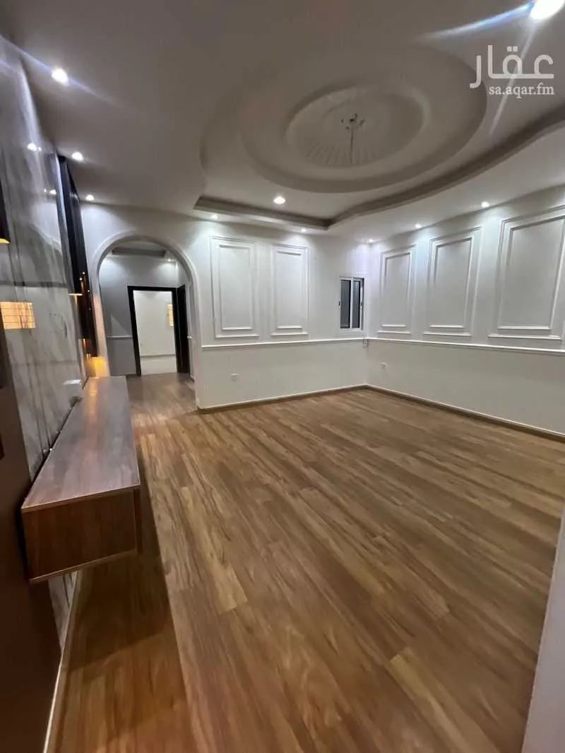 شقة 5 غرف في الريان 15