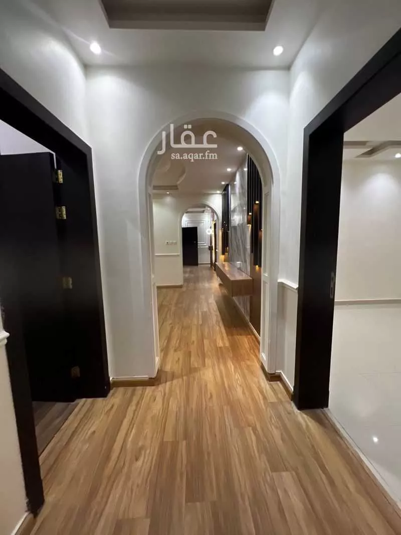 شقة 5 غرف في الريان 6