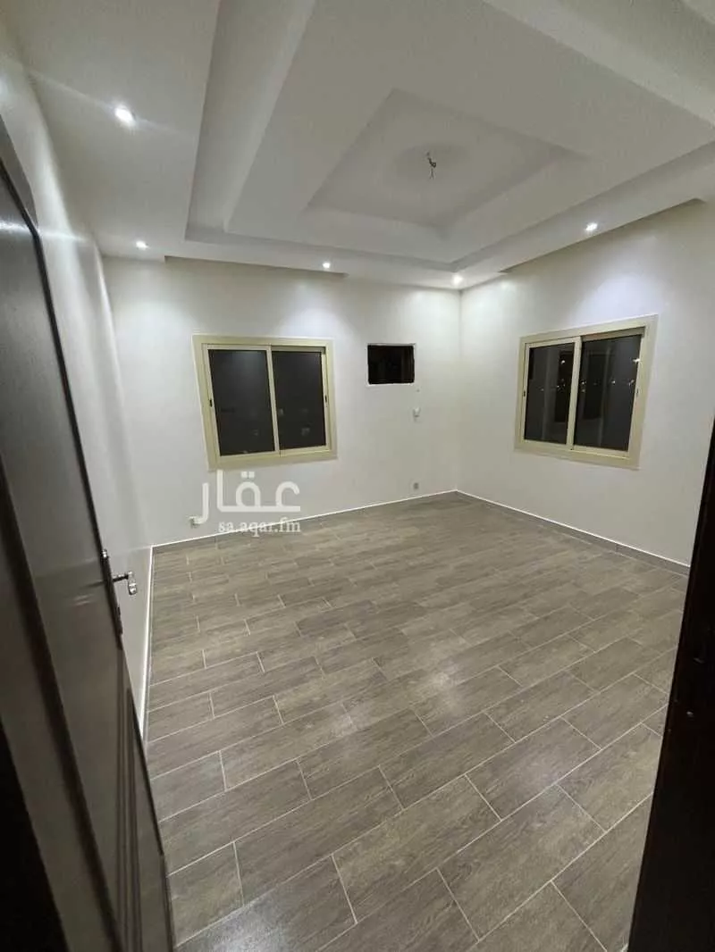 شقة 3 غرف في النزهة 4