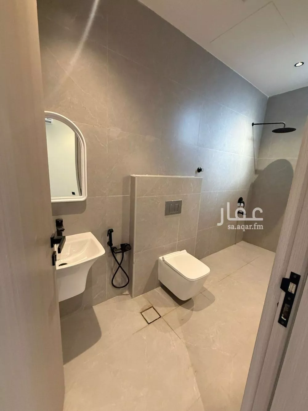 شقة 4 غرف في ظهرة لبن 16