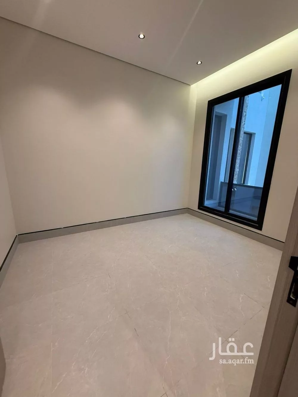 شقة 4 غرف في ظهرة لبن 4