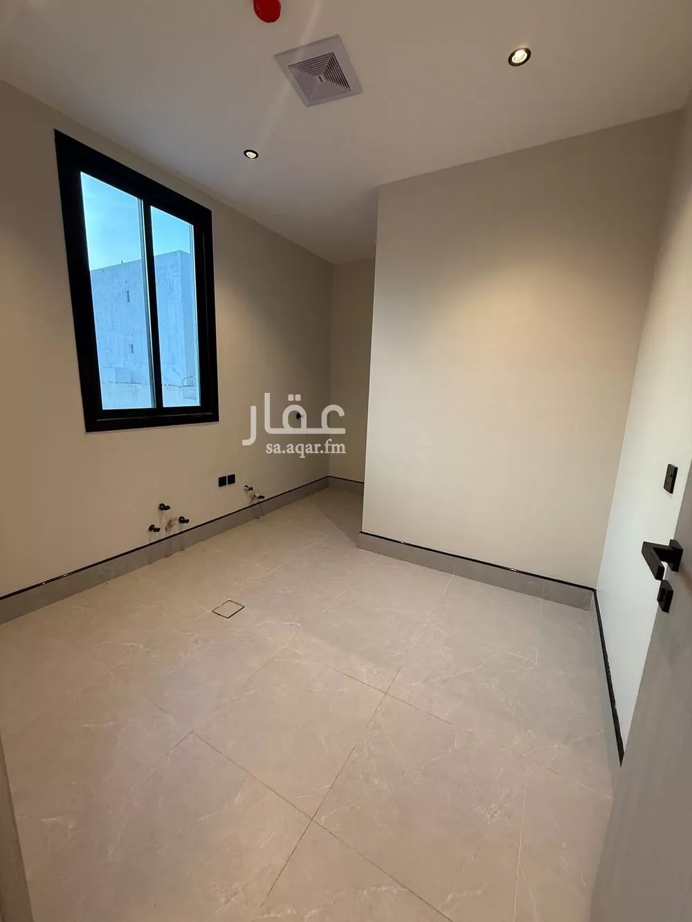 شقة 4 غرف في ظهرة لبن 2