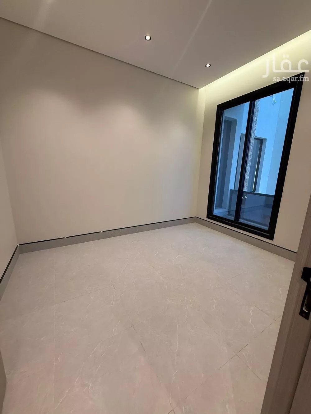 شقة 4 غرف في ظهرة لبن 13