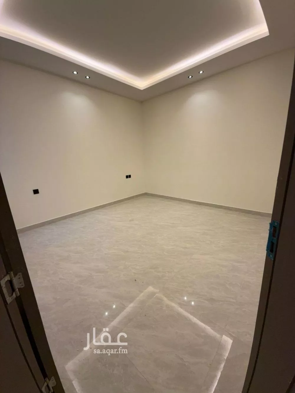 شقة 4 غرف في بدر 8