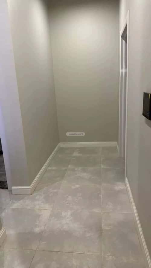 شقة 4 غرف في الرمال 3