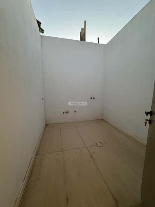 فيلا 11 غرف في المرجان 8