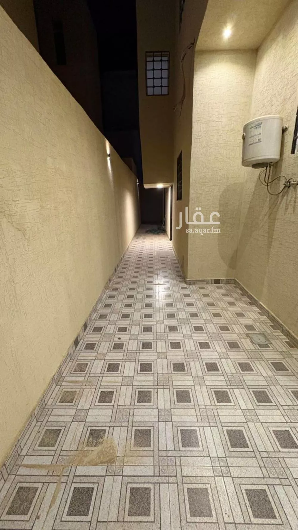 فيلا 8 غرف في المهدية 5