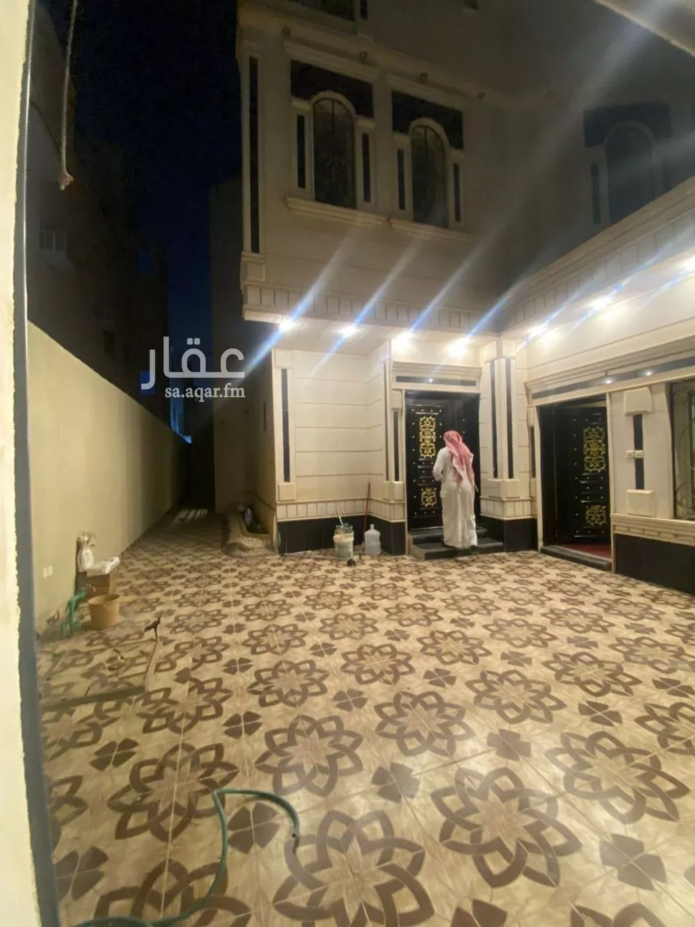 شقة 5 غرف في الرمال 7