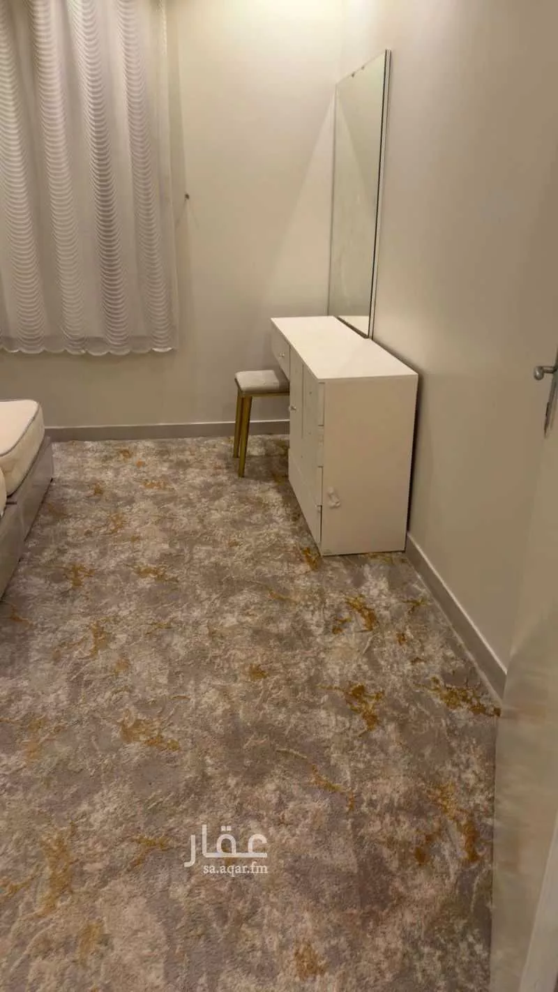 شقة 3 غرف في الرمال 5