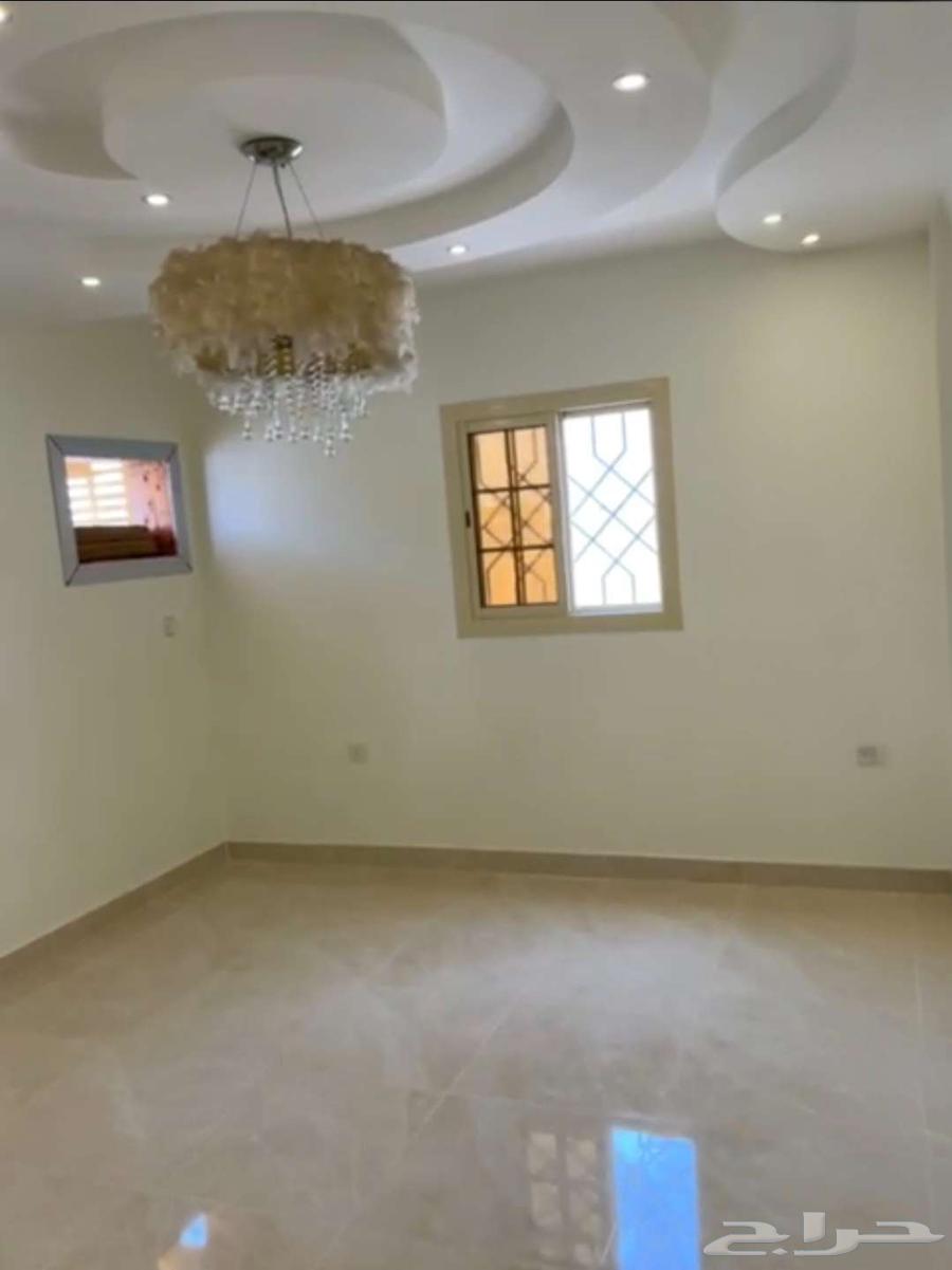 شقة 3 غرف في النعيم 10