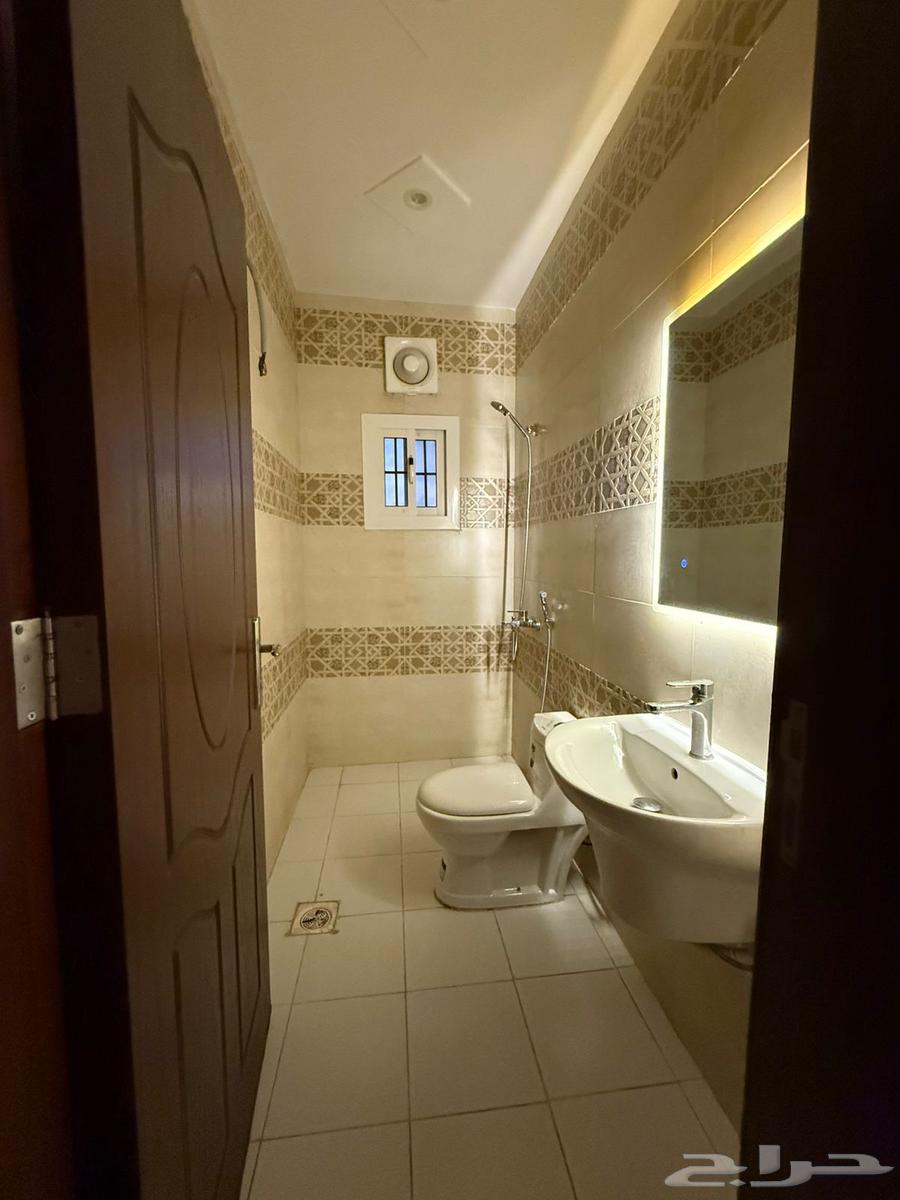 1 bedroom apartment in Muraykh 8