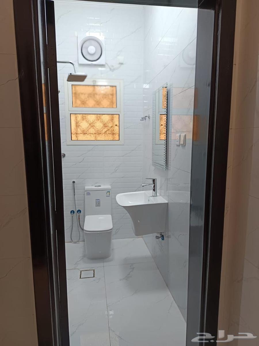 شقة 4 غرف في الأجاويد 2