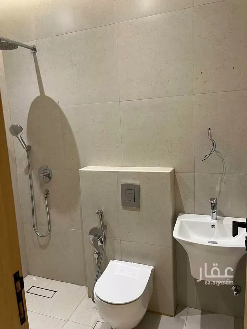 شقة 3 غرف في الملقا 5