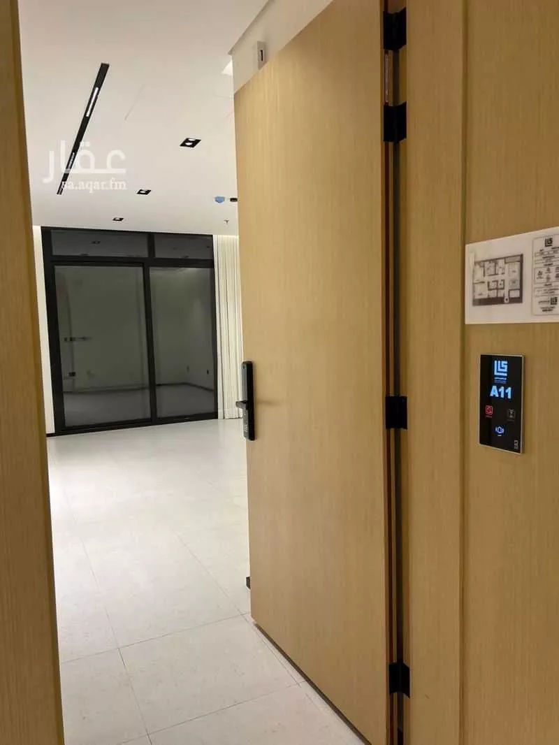 شقة 3 غرف في الملقا 7