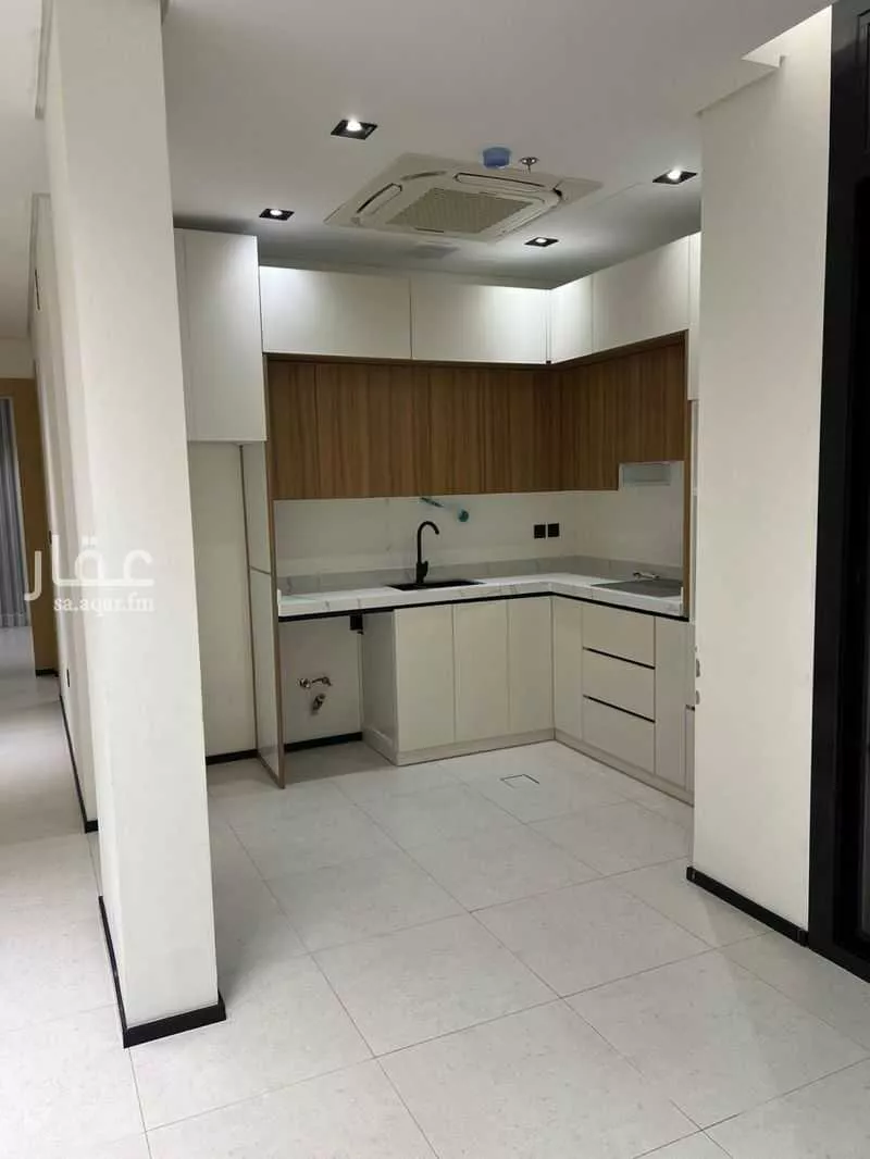 شقة 3 غرف في الملقا 8