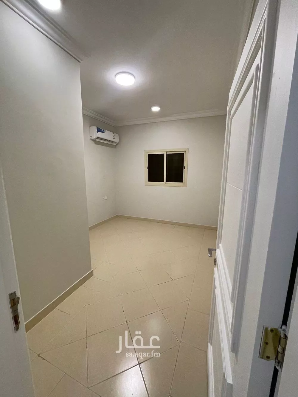 شقة 3 غرف في العقيق 6